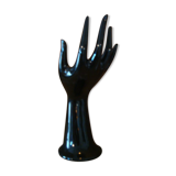 Hand wears jewelry / soliflore
