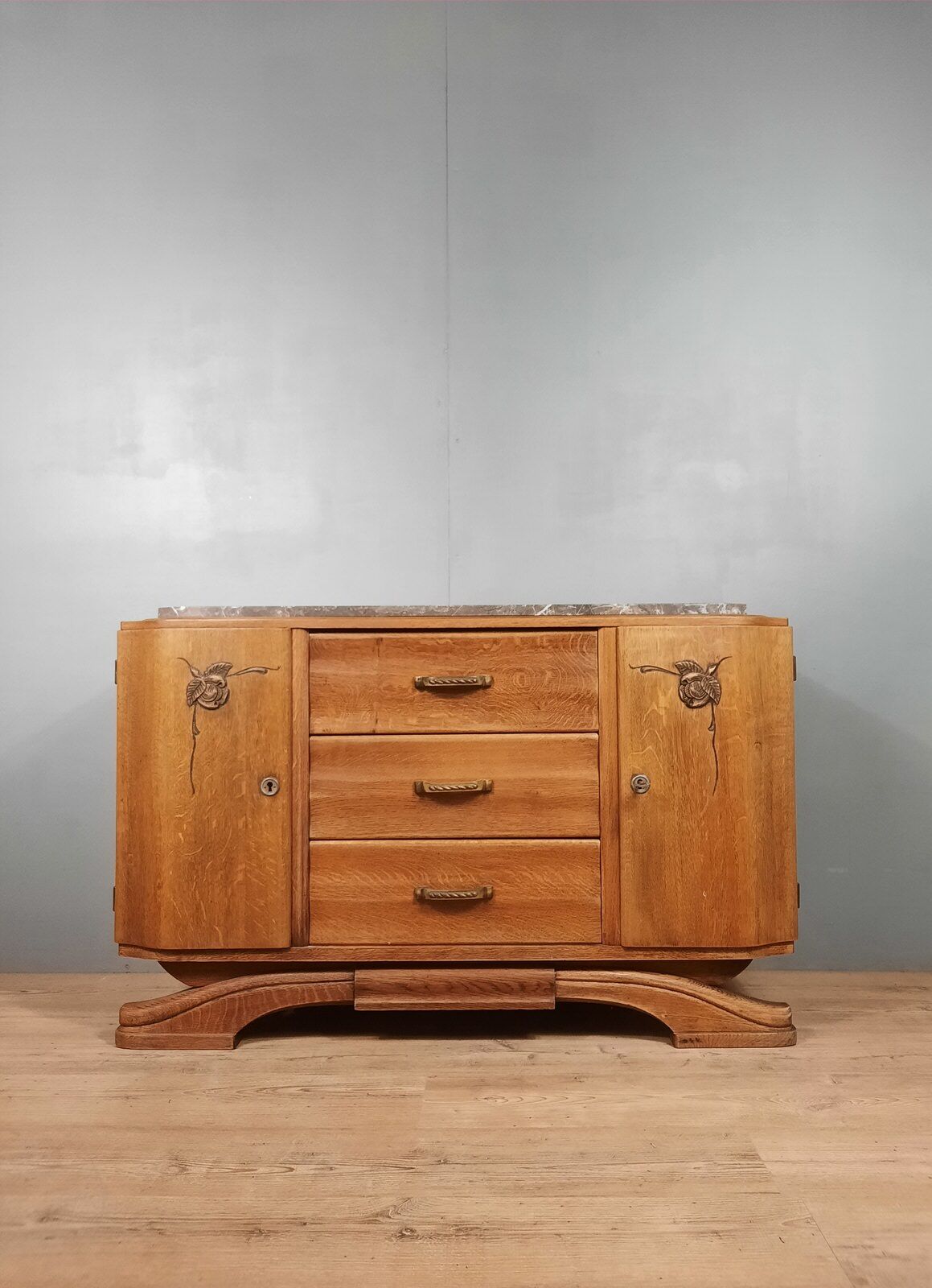 Bahut bas de style art déco