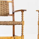 Ensemble de 2 fauteuils brutalistes espagnols en bois sculpté et tressé en jonc -