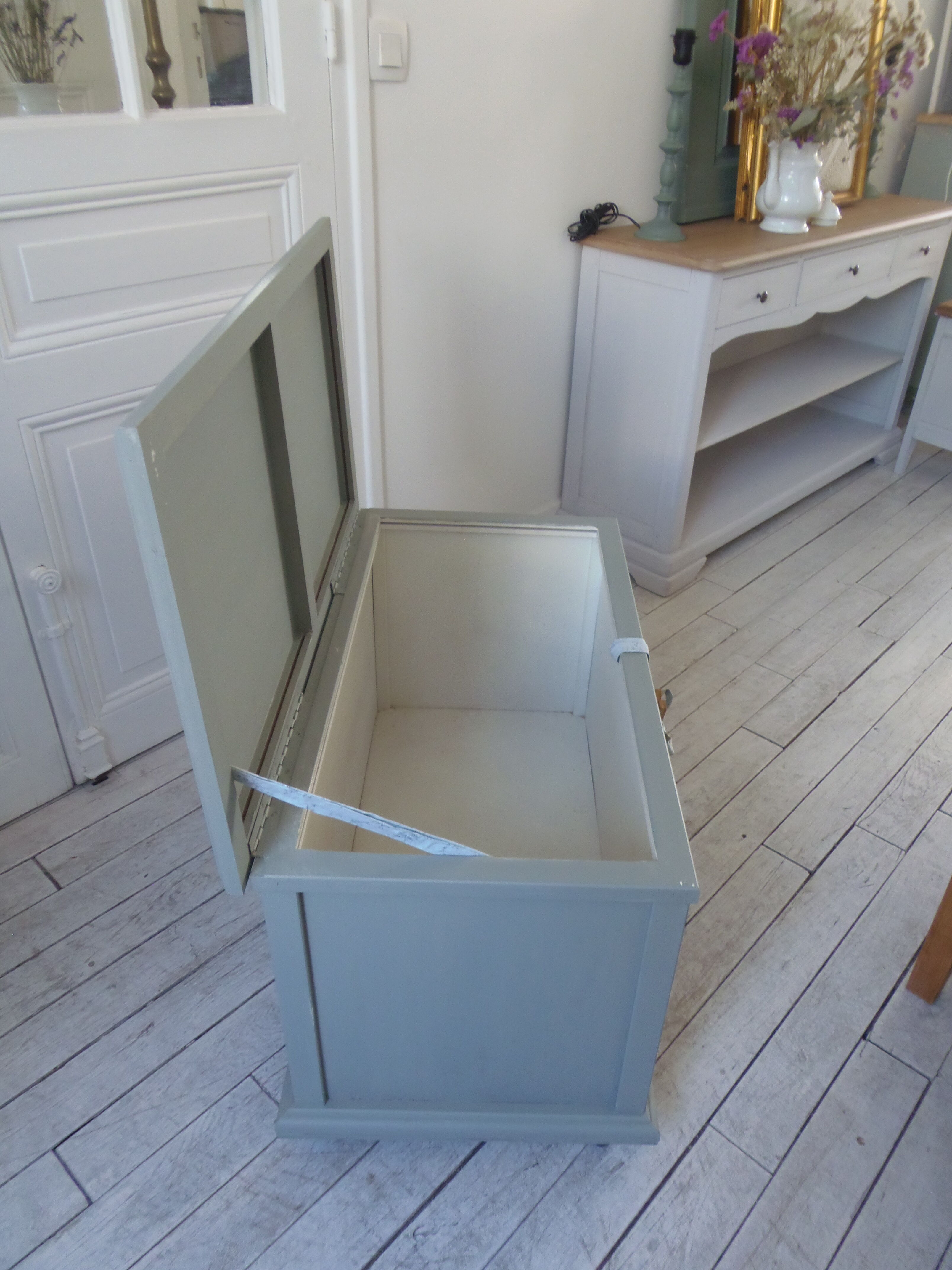 Toy chest on wheels patinated green of gray