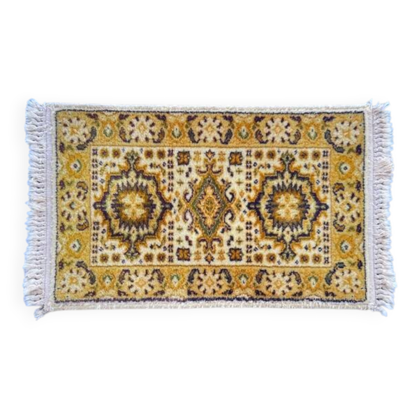 Tapis sarouk vintage moutarde