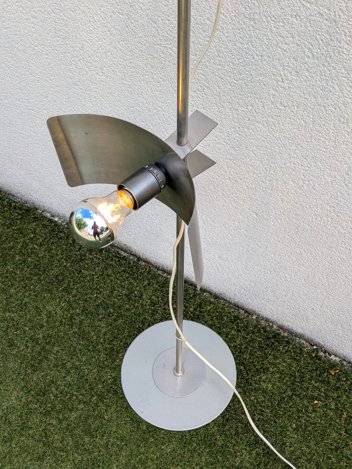 Lampadaire vintage métal brossé – années 70 – style Disderot / Reggian