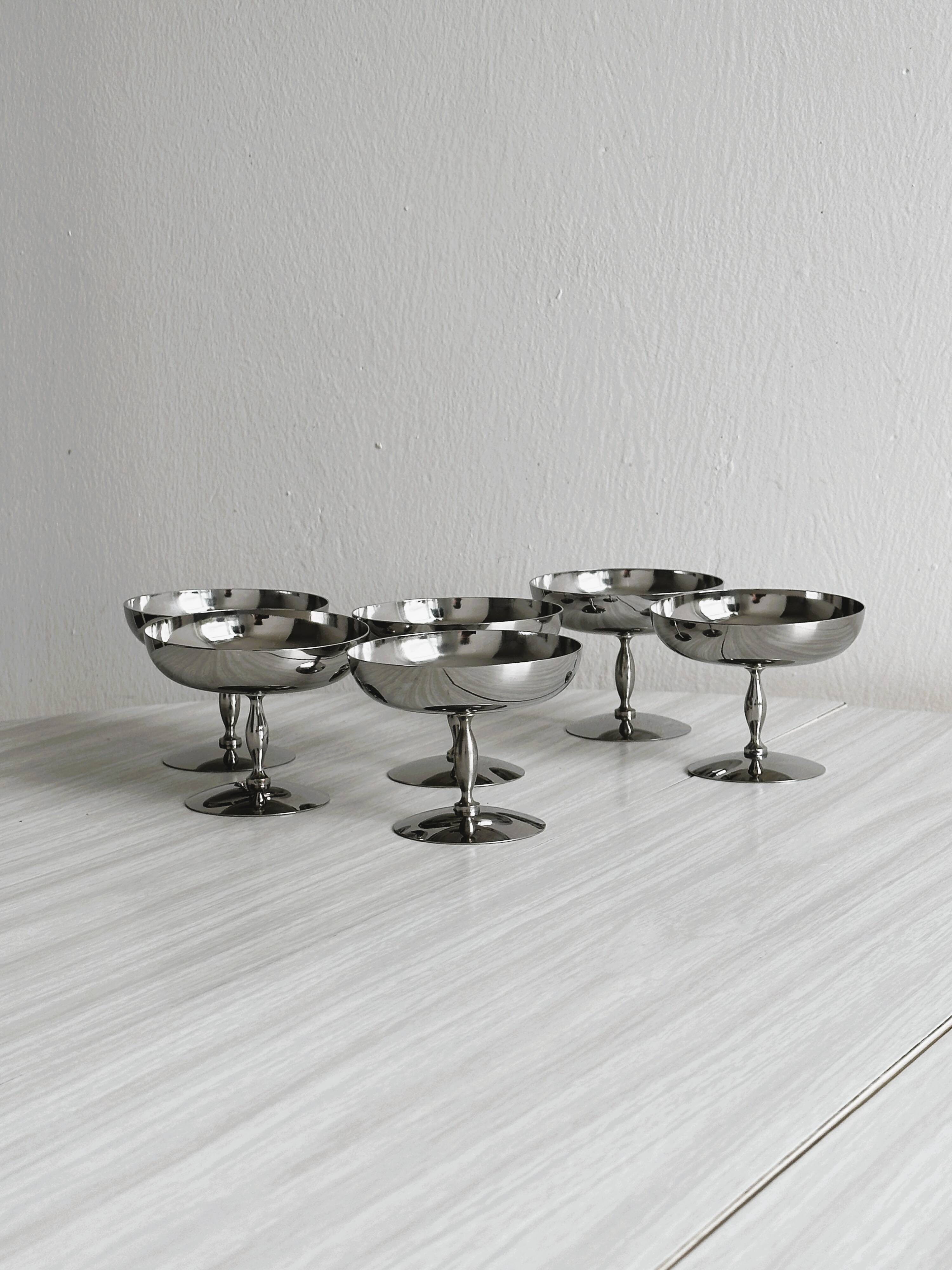 6 matte stainless steel footed bowls