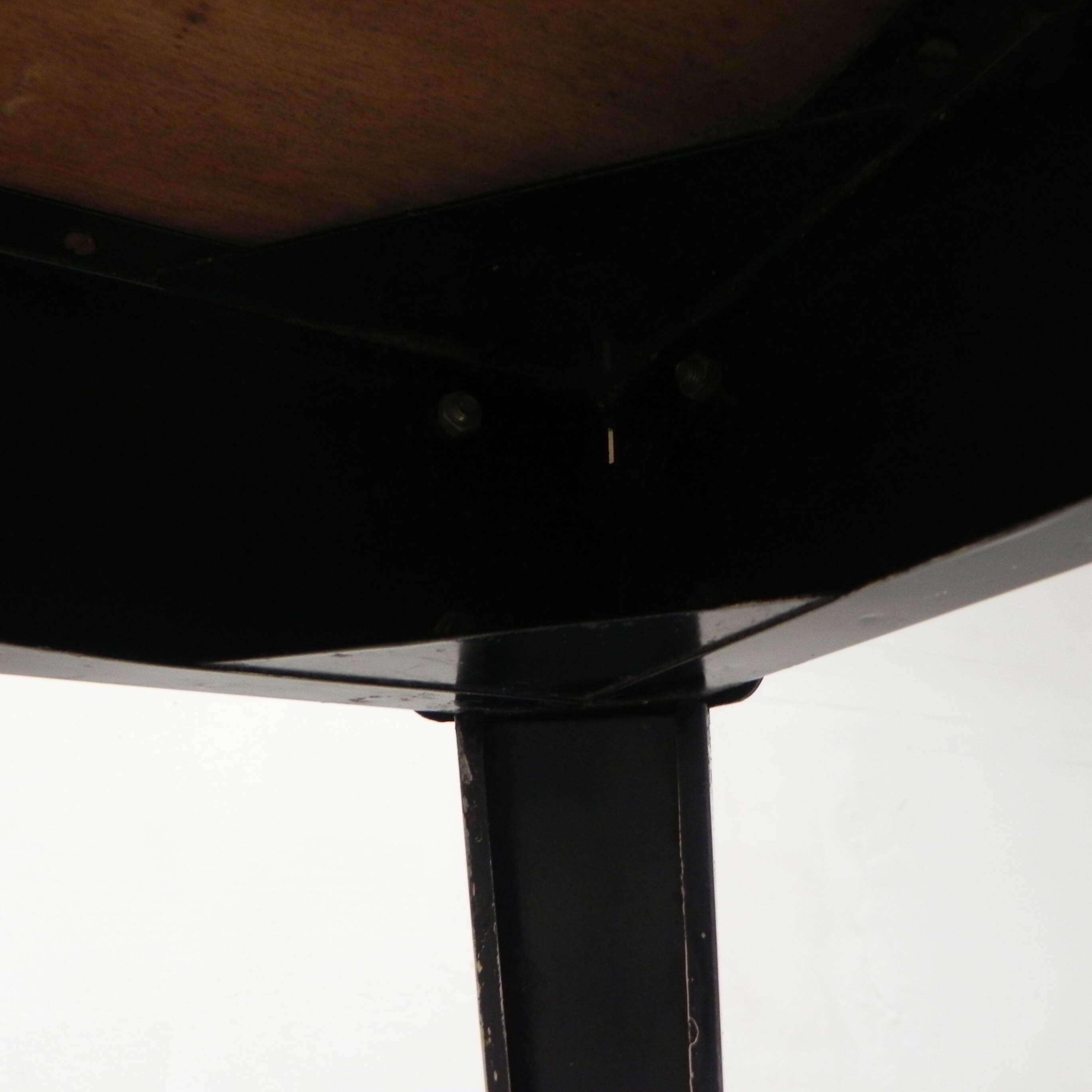 Bistro table Henri Julien, model Tolix T55 with a Formica top, 1950s.