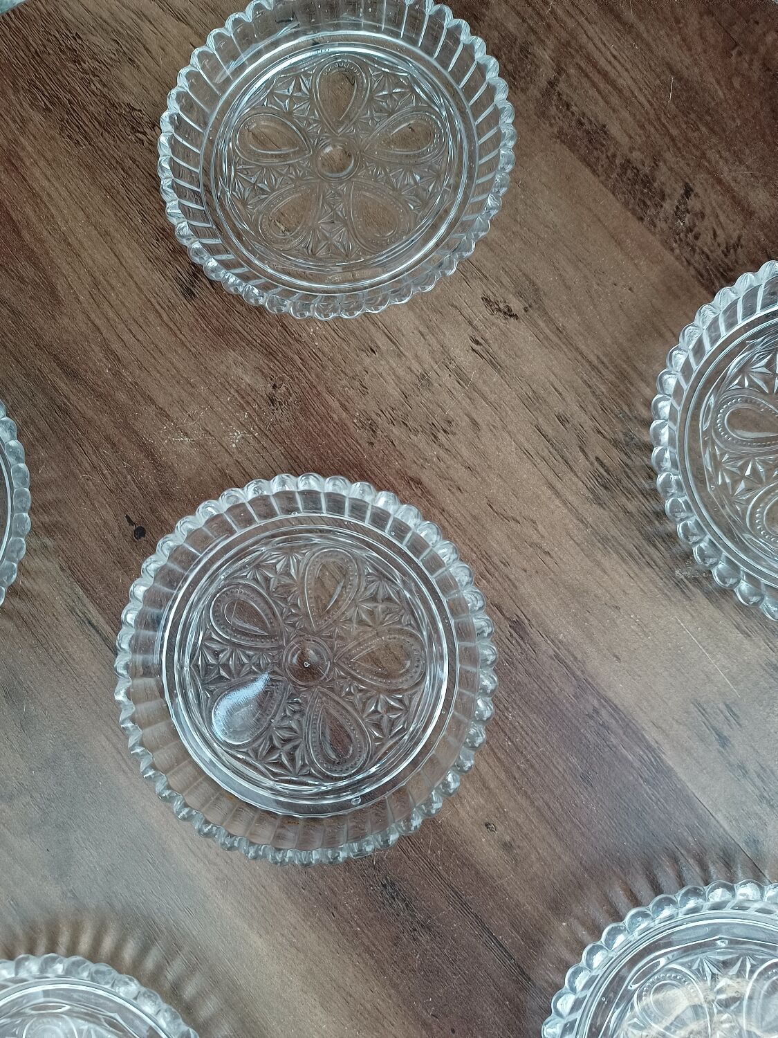 Set of six vontahe glass bottle rest