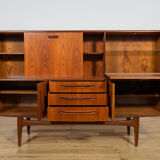 Mid-century model Fresco sideboard in teak by Victor Wilkins for G-Plan, United Kingdom, 1960s