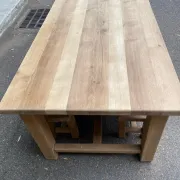Table à manger de ferme décapée en chêne massif brut 1970 - 210cm