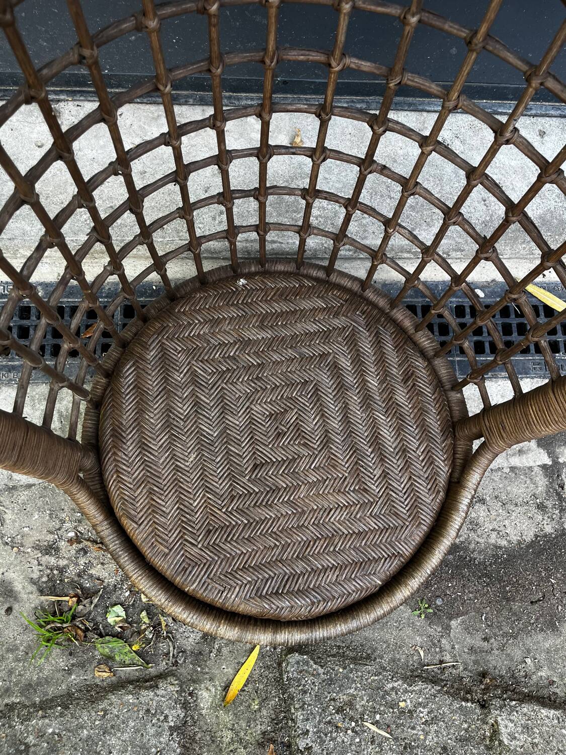 Hanging chair