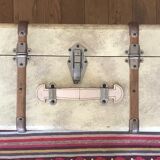 Malle en bois beige