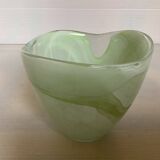 Asymmetrical glass paste ring sizer pocket emptier