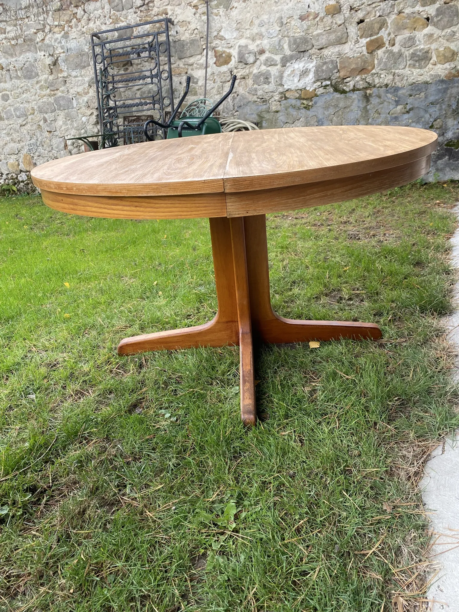 Table Baumann