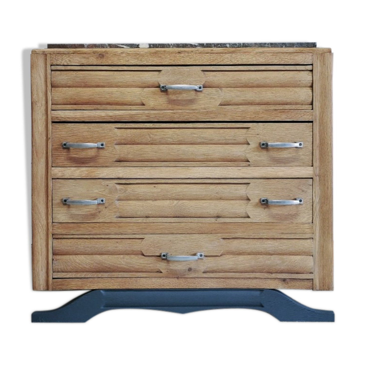 Chest of drawers in wooden foot mustache