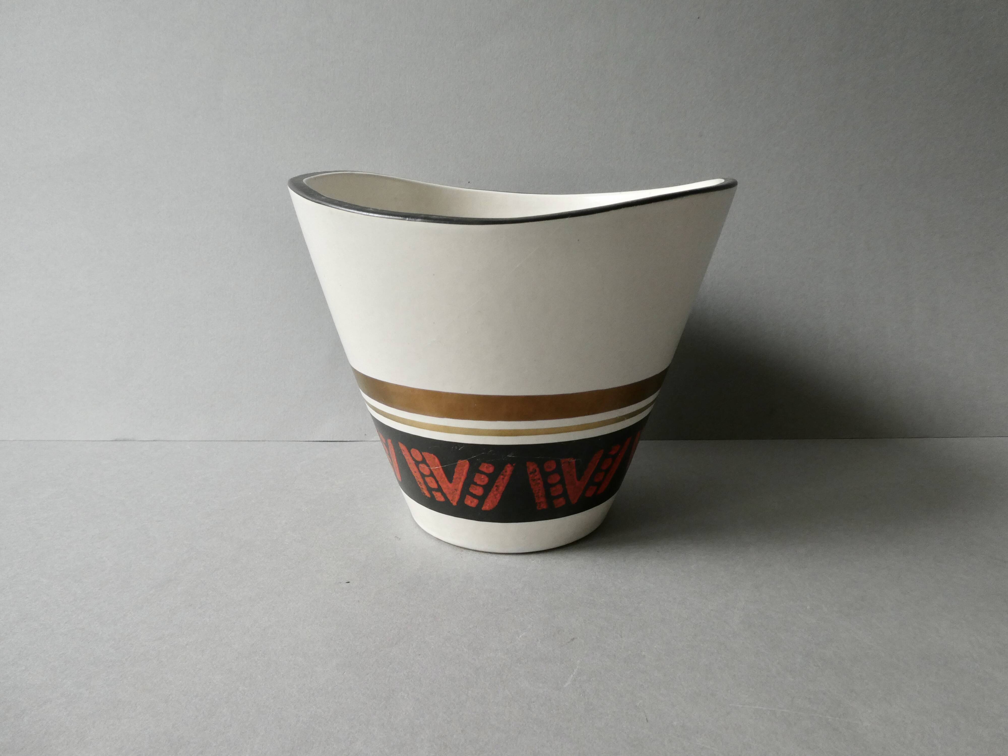 Ceramic flowerpot circa 1960, Germany