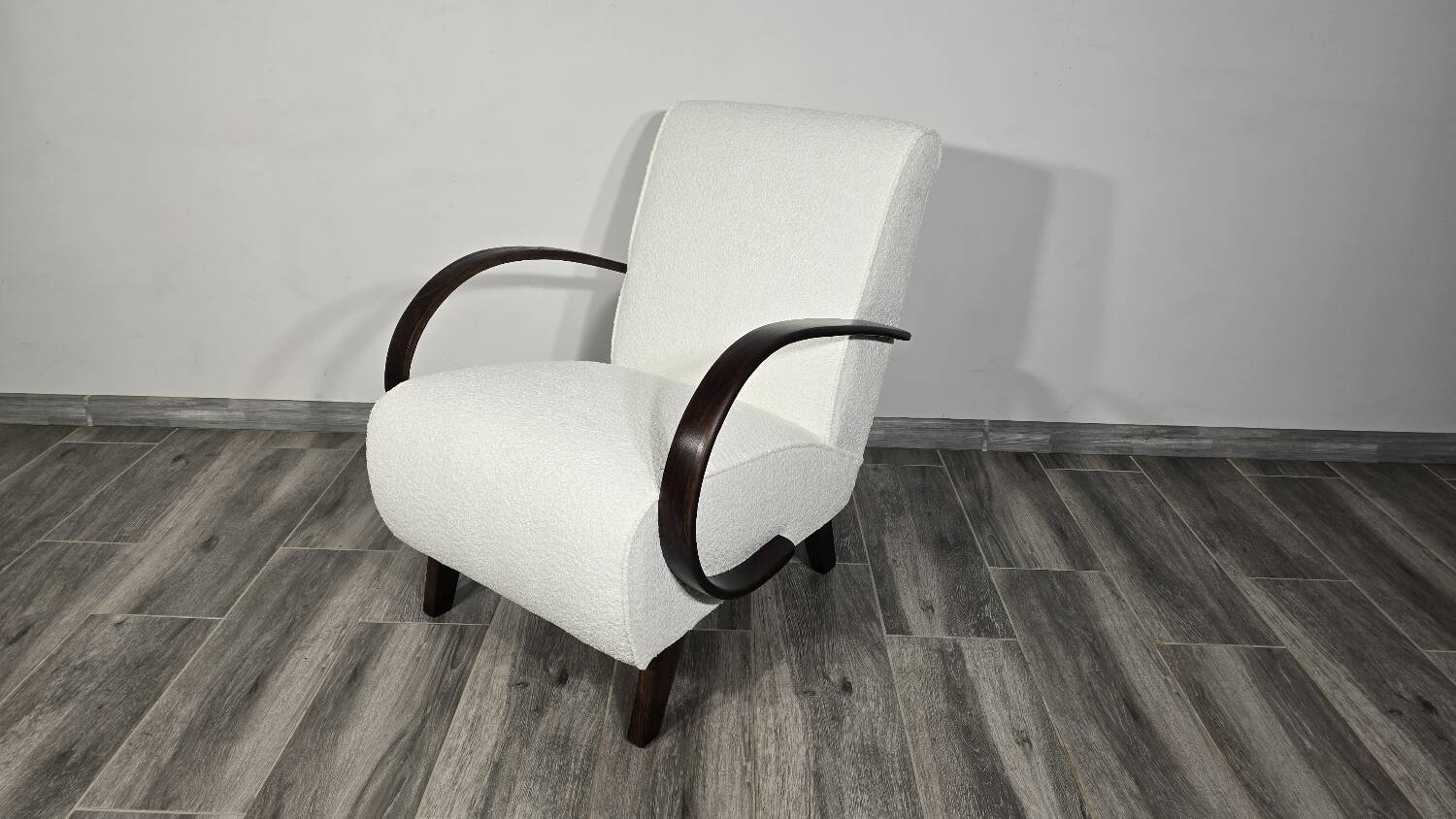 Fauteuil Art Déco par Jindrich Halabala, 1940s