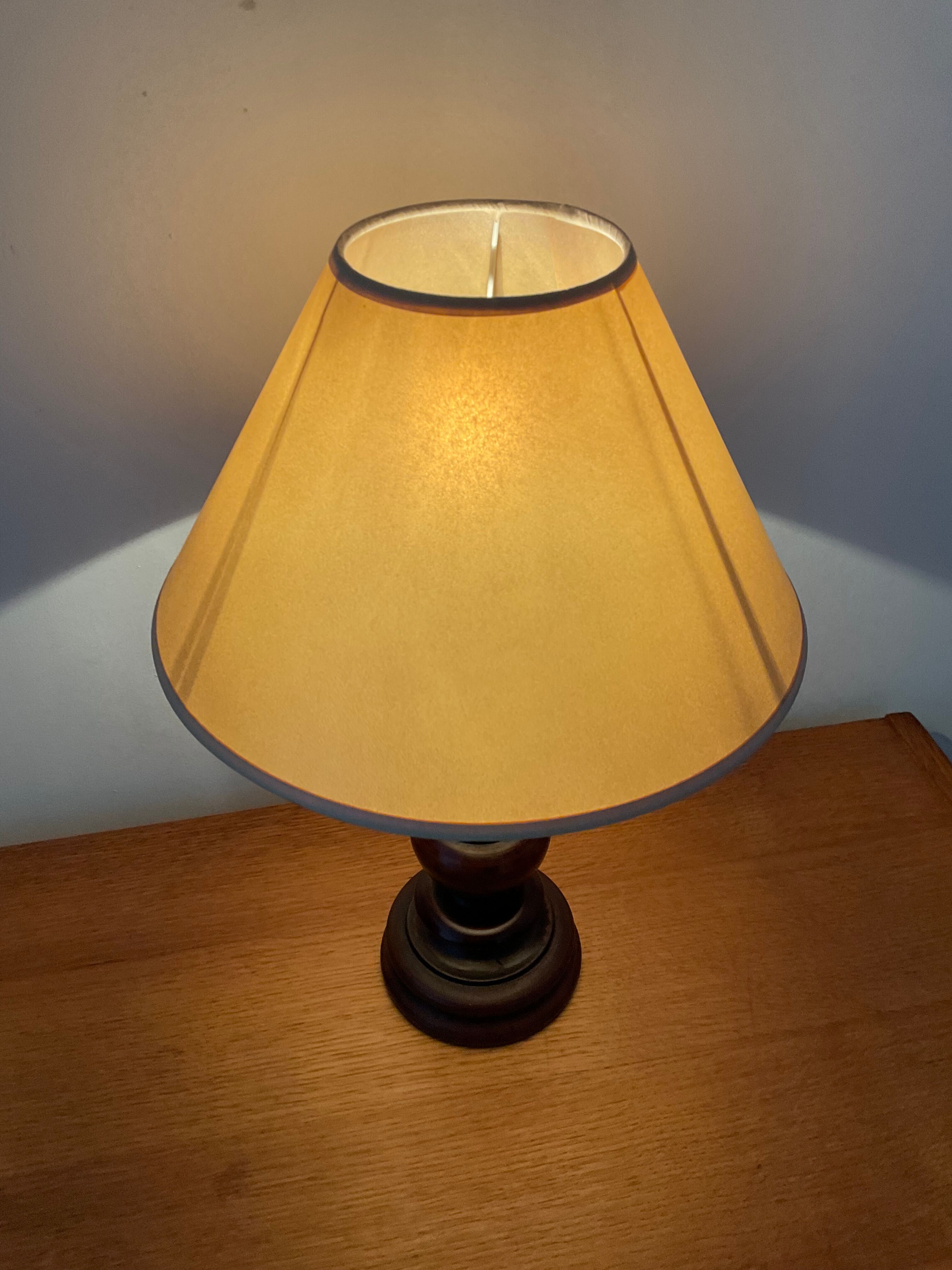 Vintage lamp in turned wood