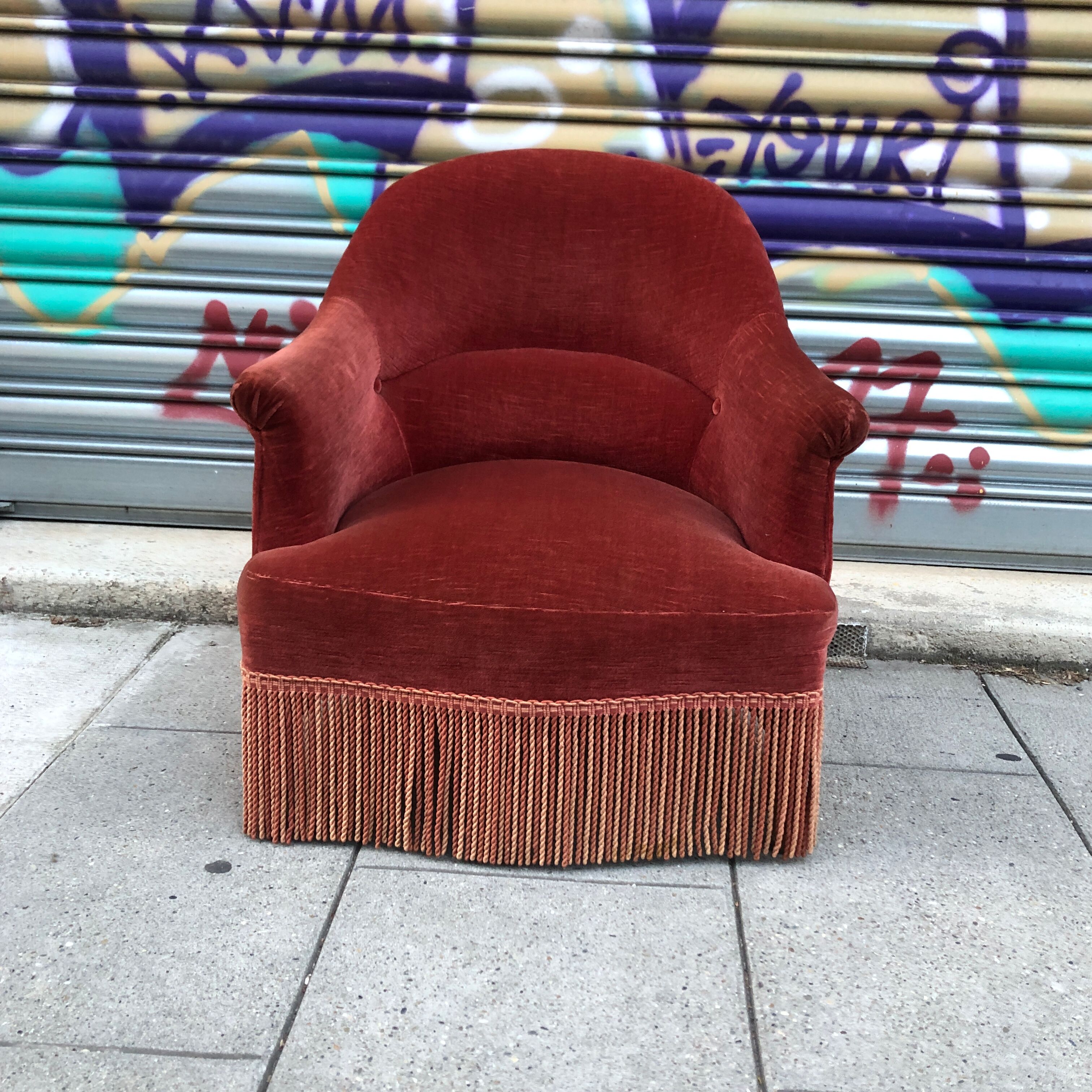Toad armchair