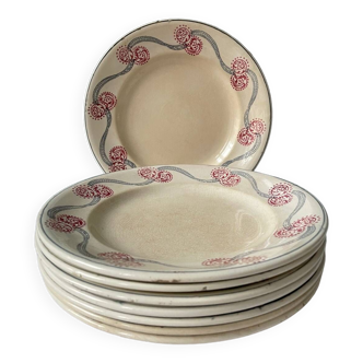 Série de 8 assiettes à dessert 1900 en faïence de Longwy