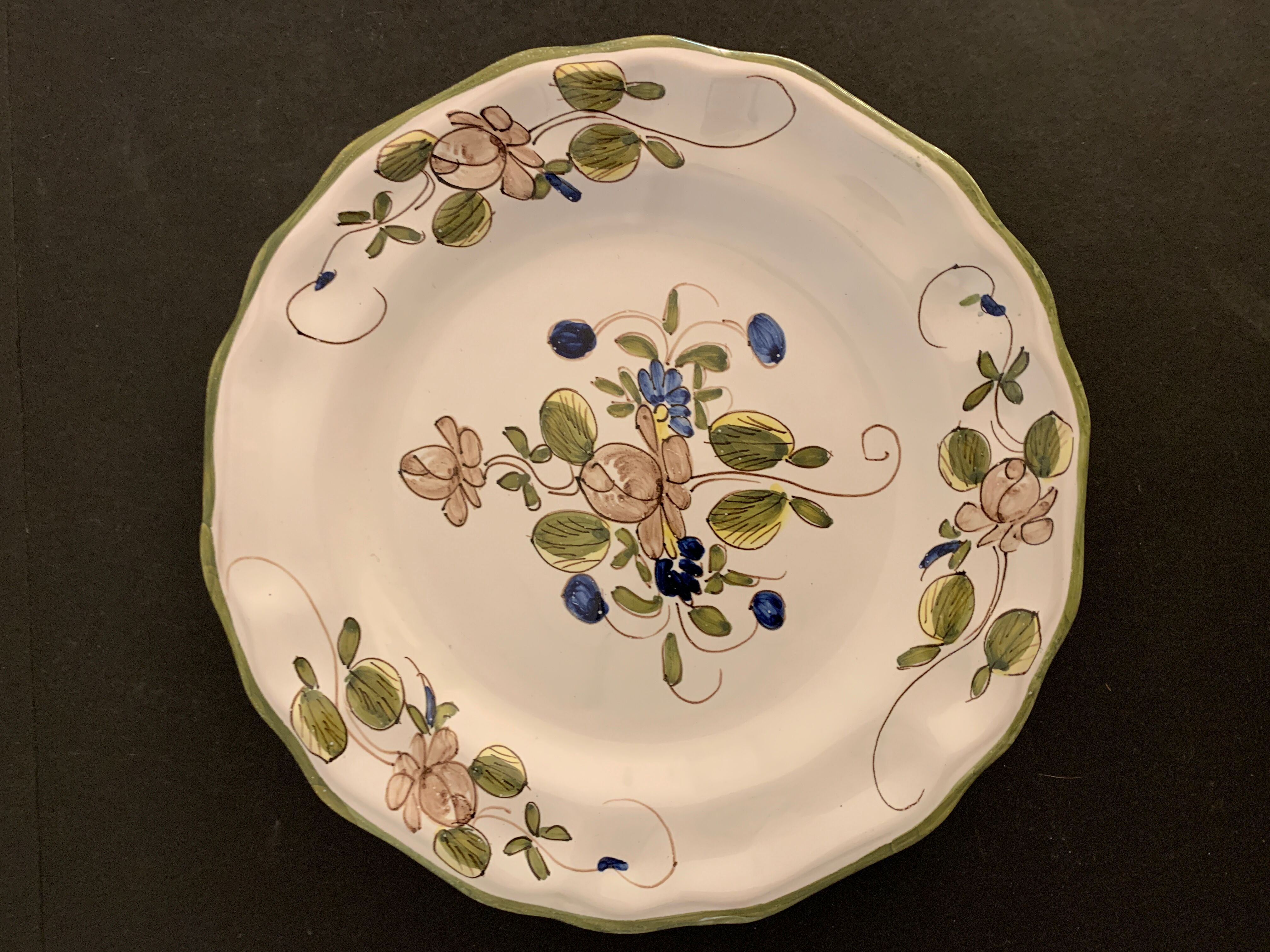 3 sweet pea plates, Samadet earthenware, 18th century