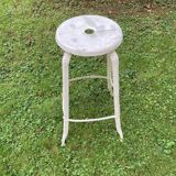 Nicolle stool
