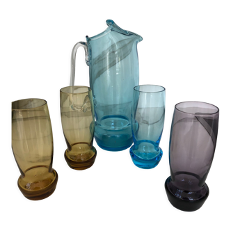 Carafe vintage avec ses 4 verres colorées