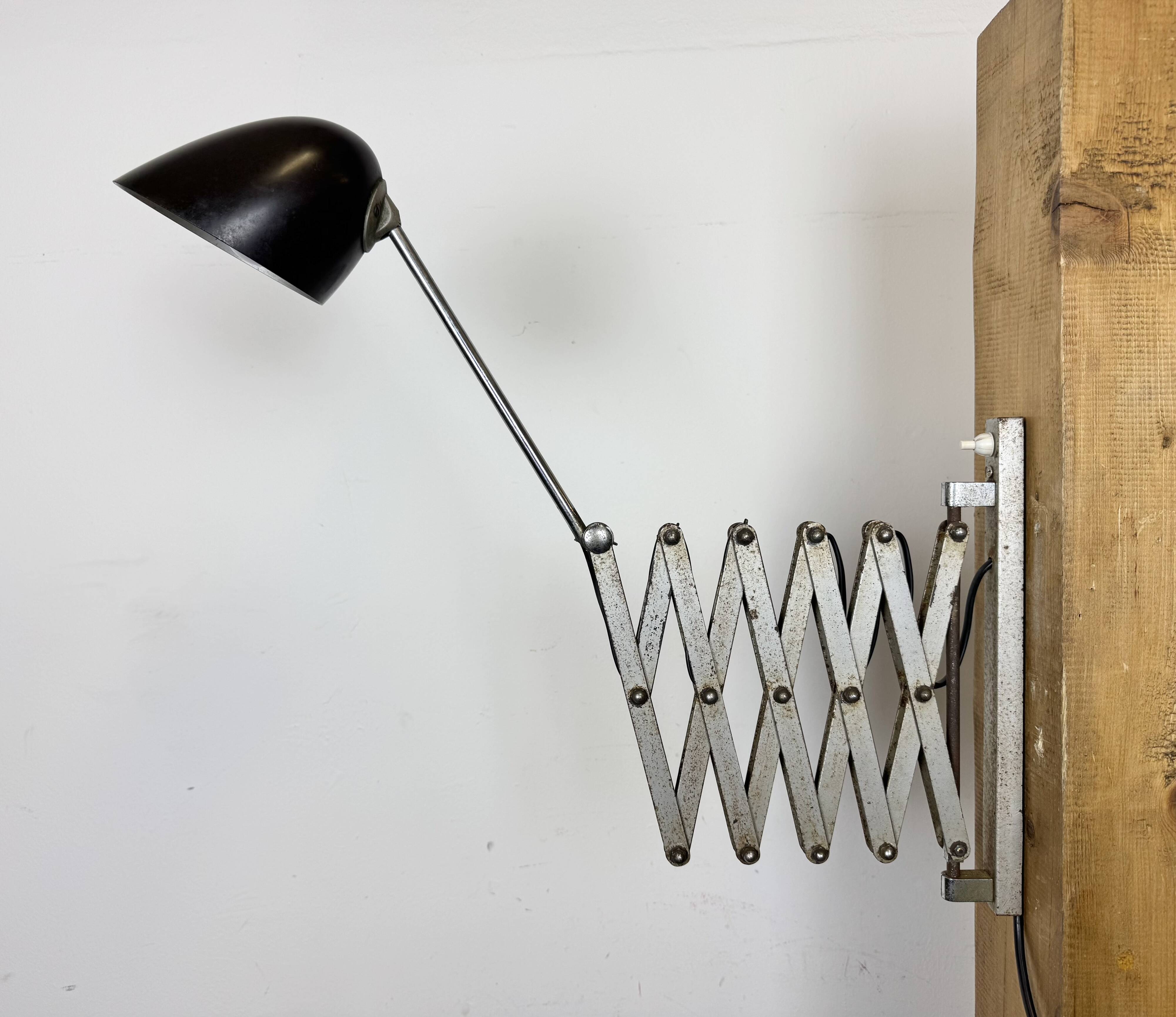 Industrial Midcentury Scissor Wall Lamp, 1950s