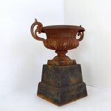 Cast iron Medici vase on base