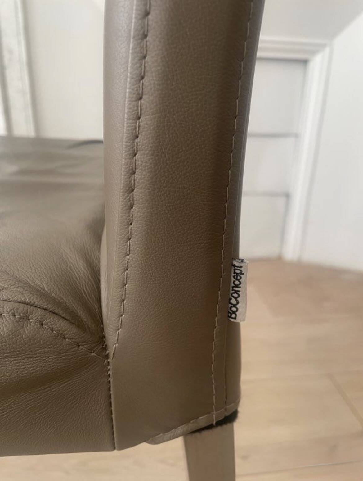 Dining chairs BoConcept taupe leather