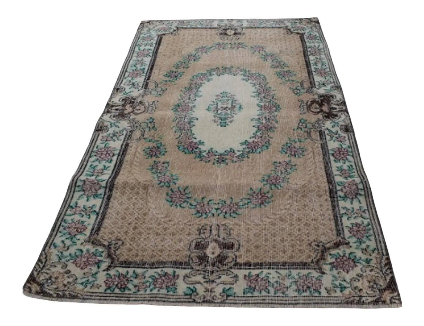Vintage Turkish handmade rug 109x210 cm