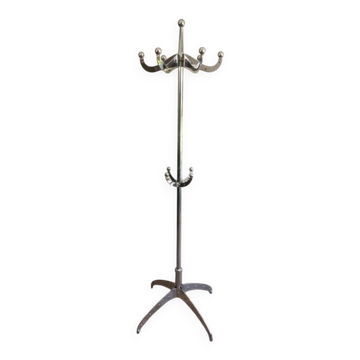 Designer coat rack in riveted chrome. Yasuaki Sasamoto "Dulton" Askilik