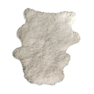 Natural sheepskin 130 x 95 cms