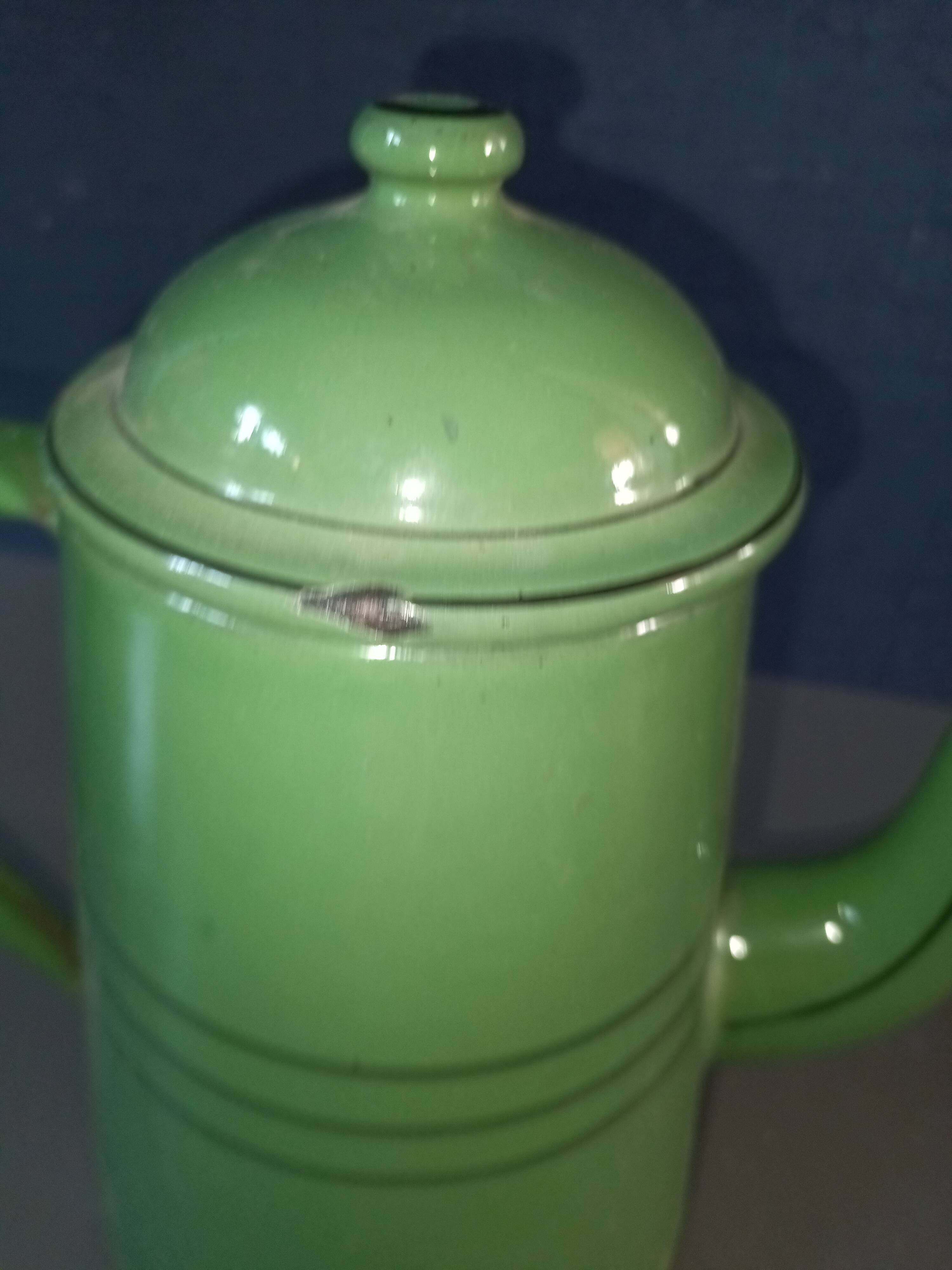Green enameled coffee pot