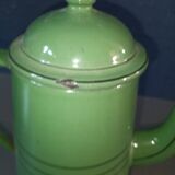 Cafetière émaillée verte