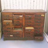 Administration trade cabinet 32 varnished wood drawers