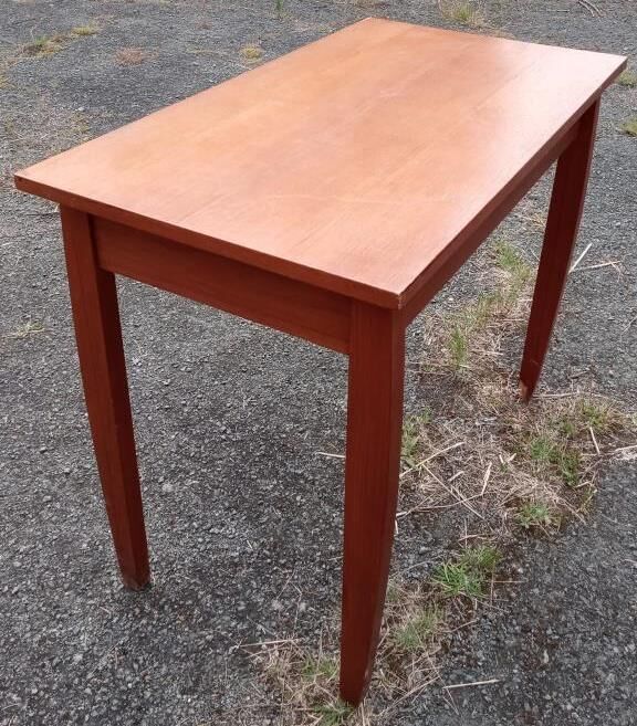 Teak veneer desk, curved feet