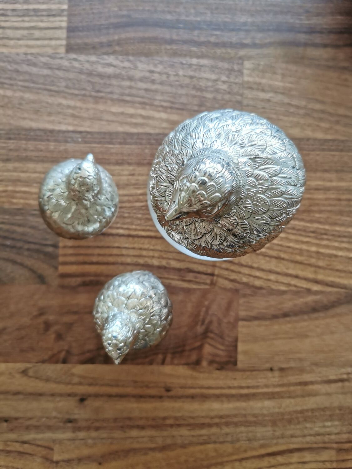 Mustard pepper shaker