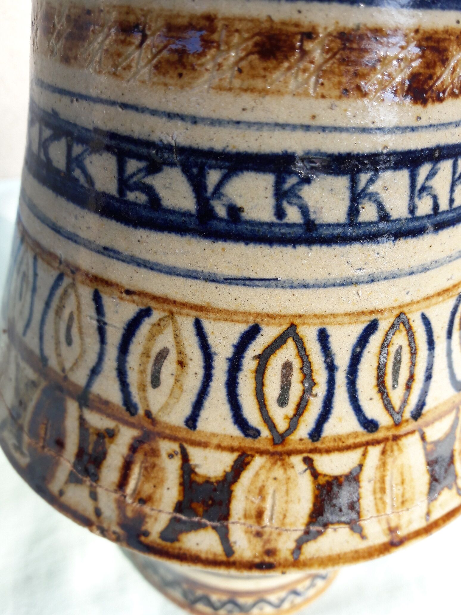 Ceramic vase