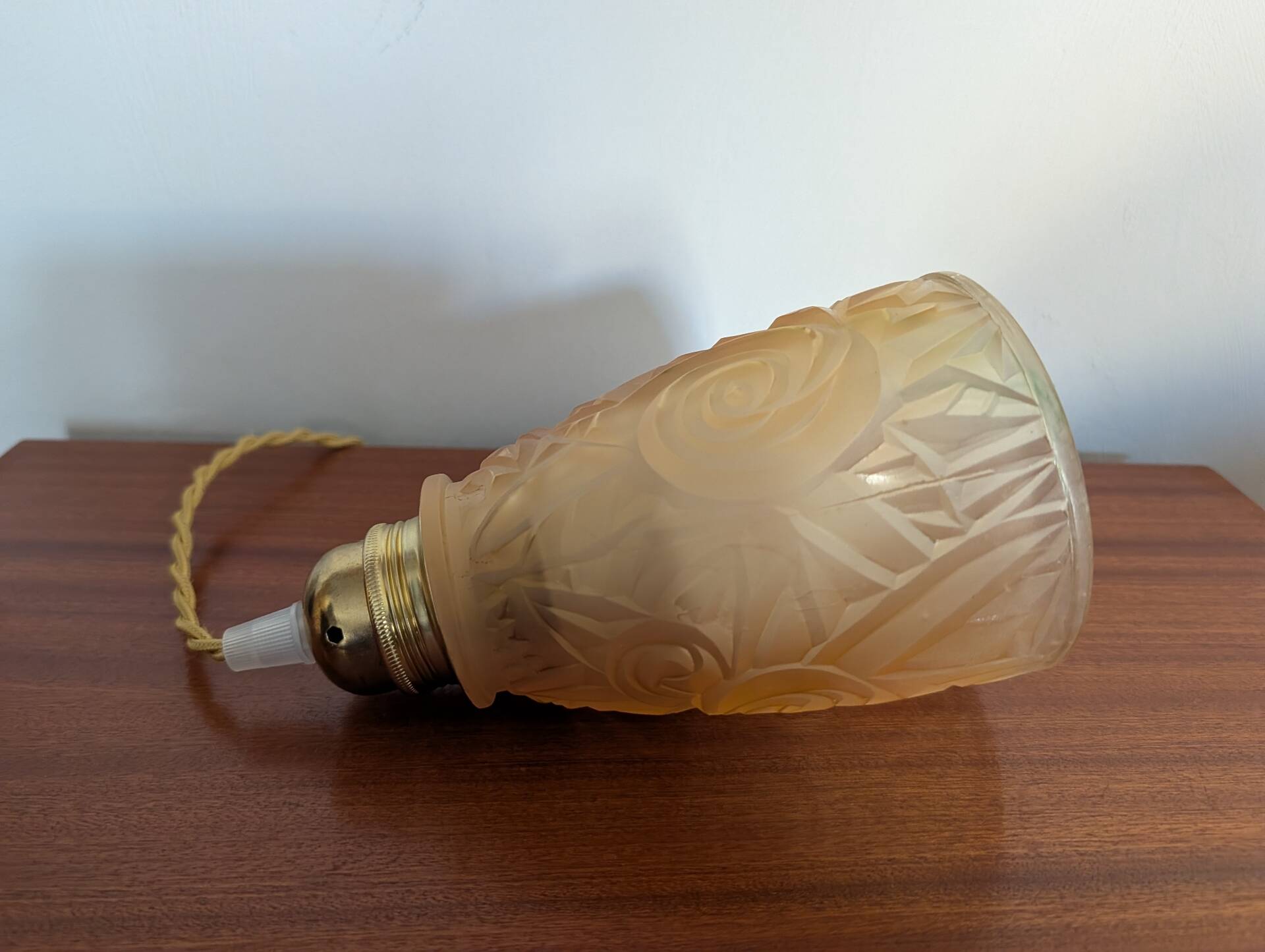 Art Nouveau glass paste lampshade – circa 1910-1925