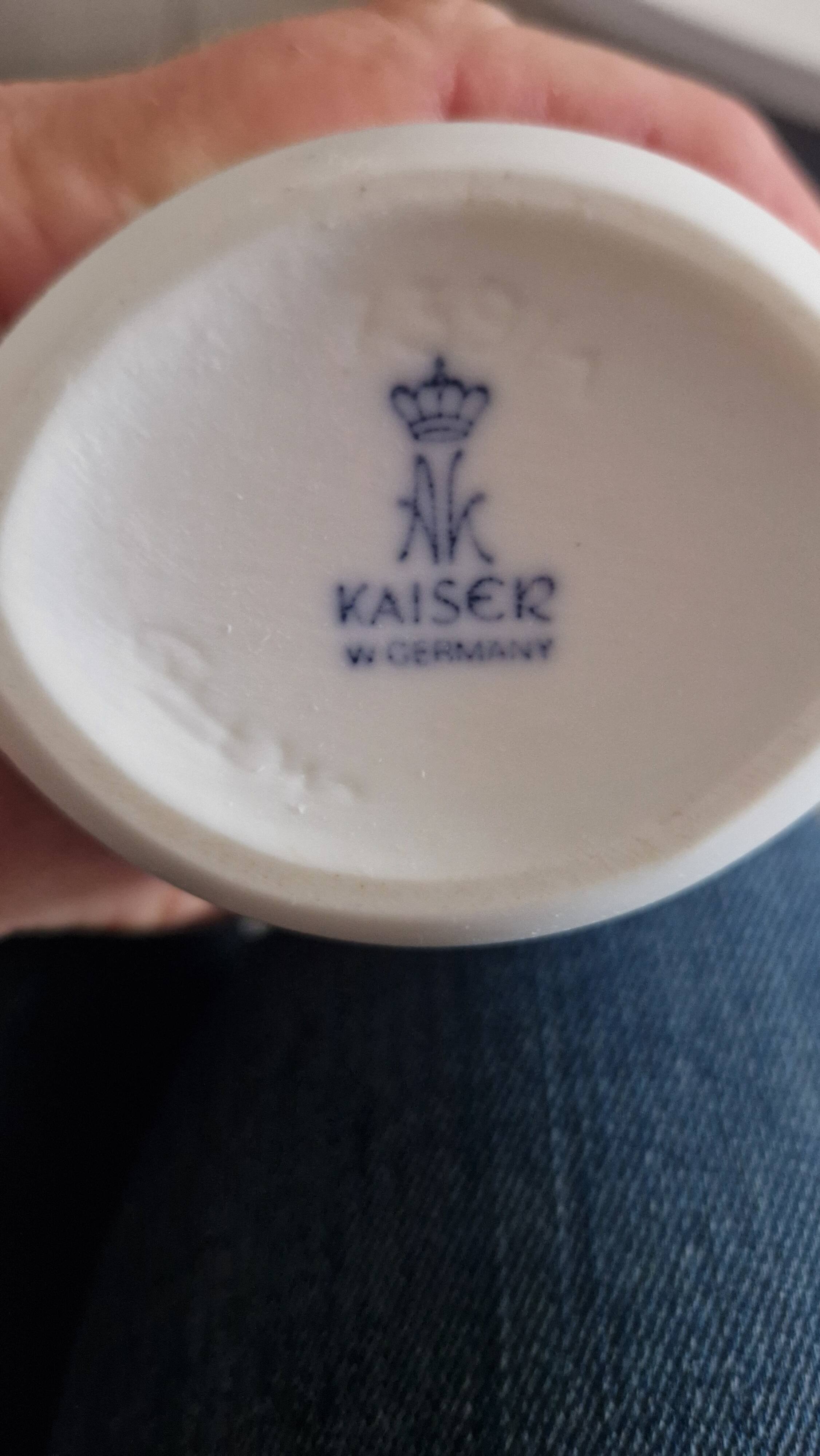 Vase porcelaine biscuit Kaiser