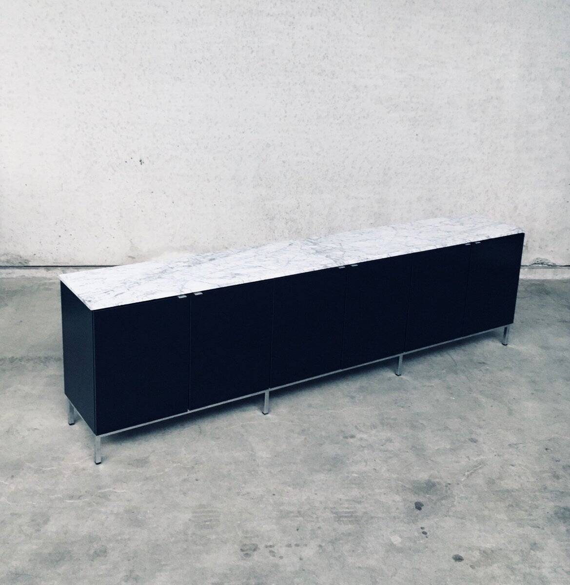 Mid-Century Modern Credenza attributed to Florence Knoll for Knoll Inc / Knoll International, 1970s