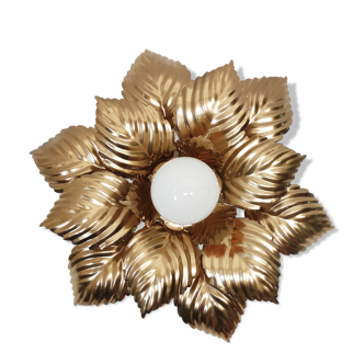 70s golden flower ceiling
