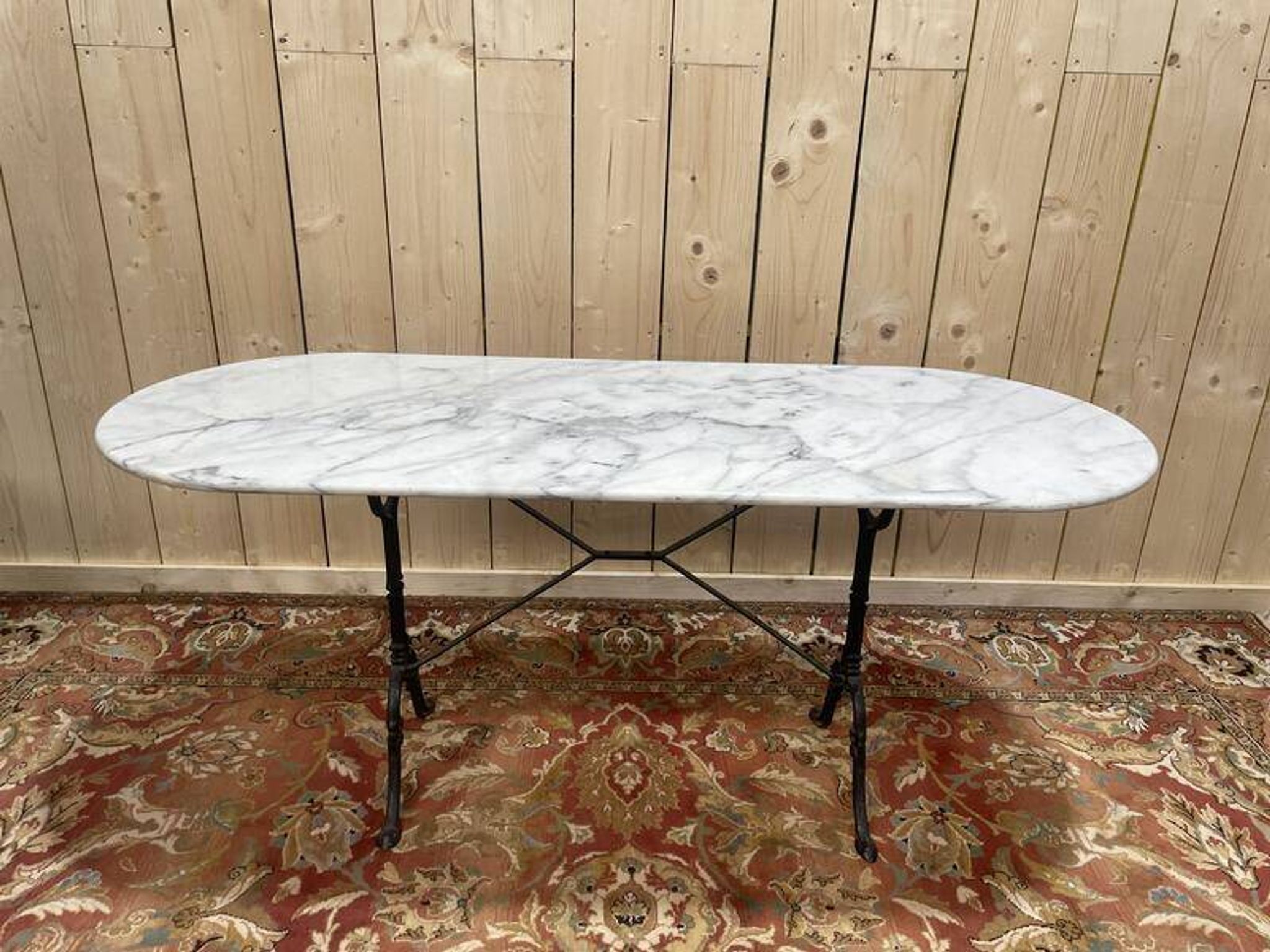 Table de bistrot en fer et marbre 160 cm