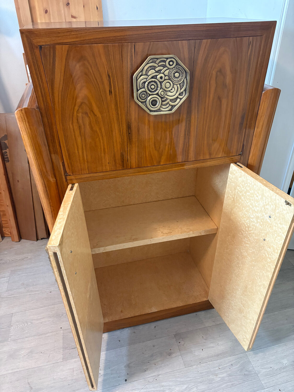 Art Deco bar furniture