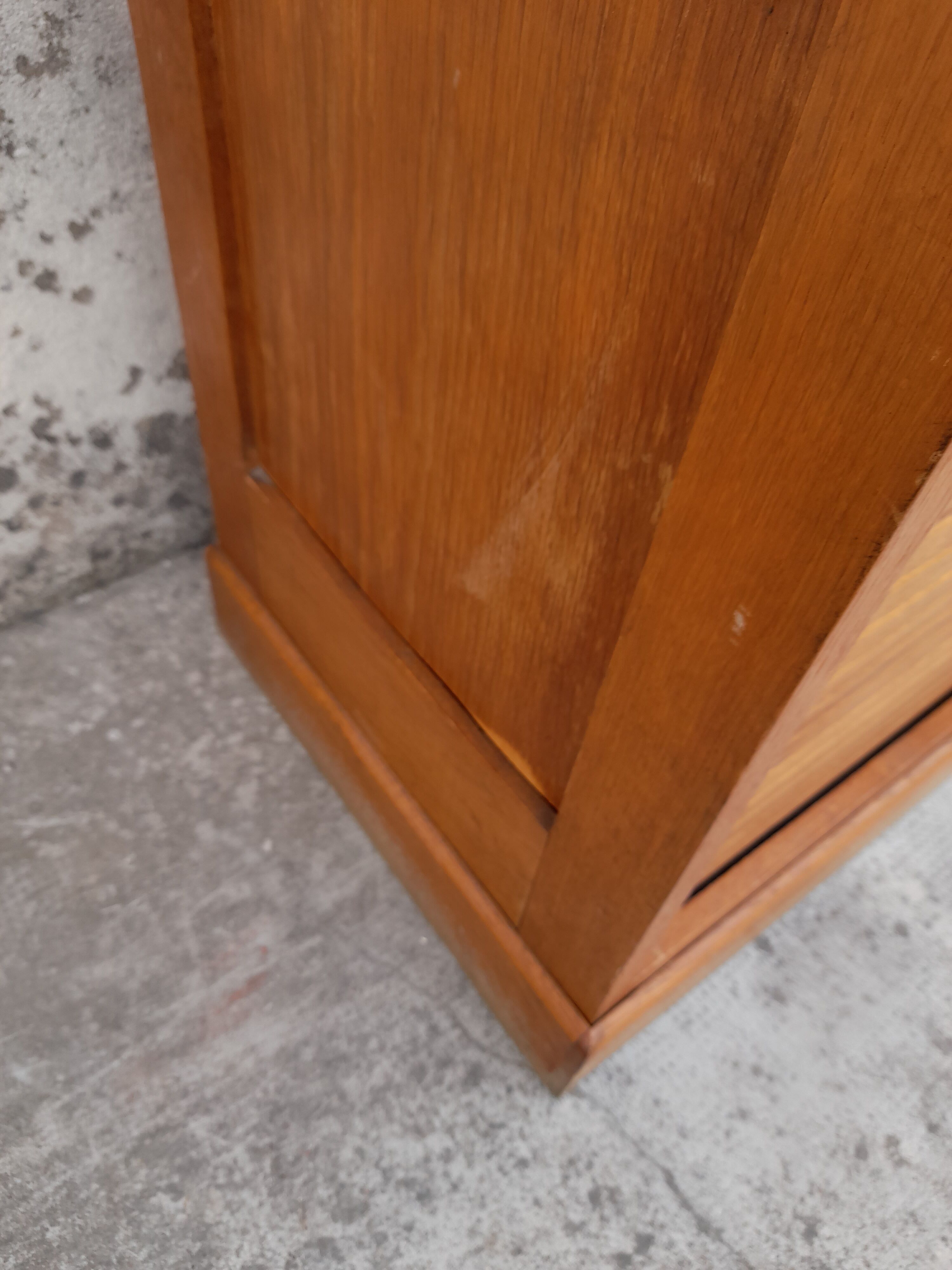 Old curtain cabinet cabinet
