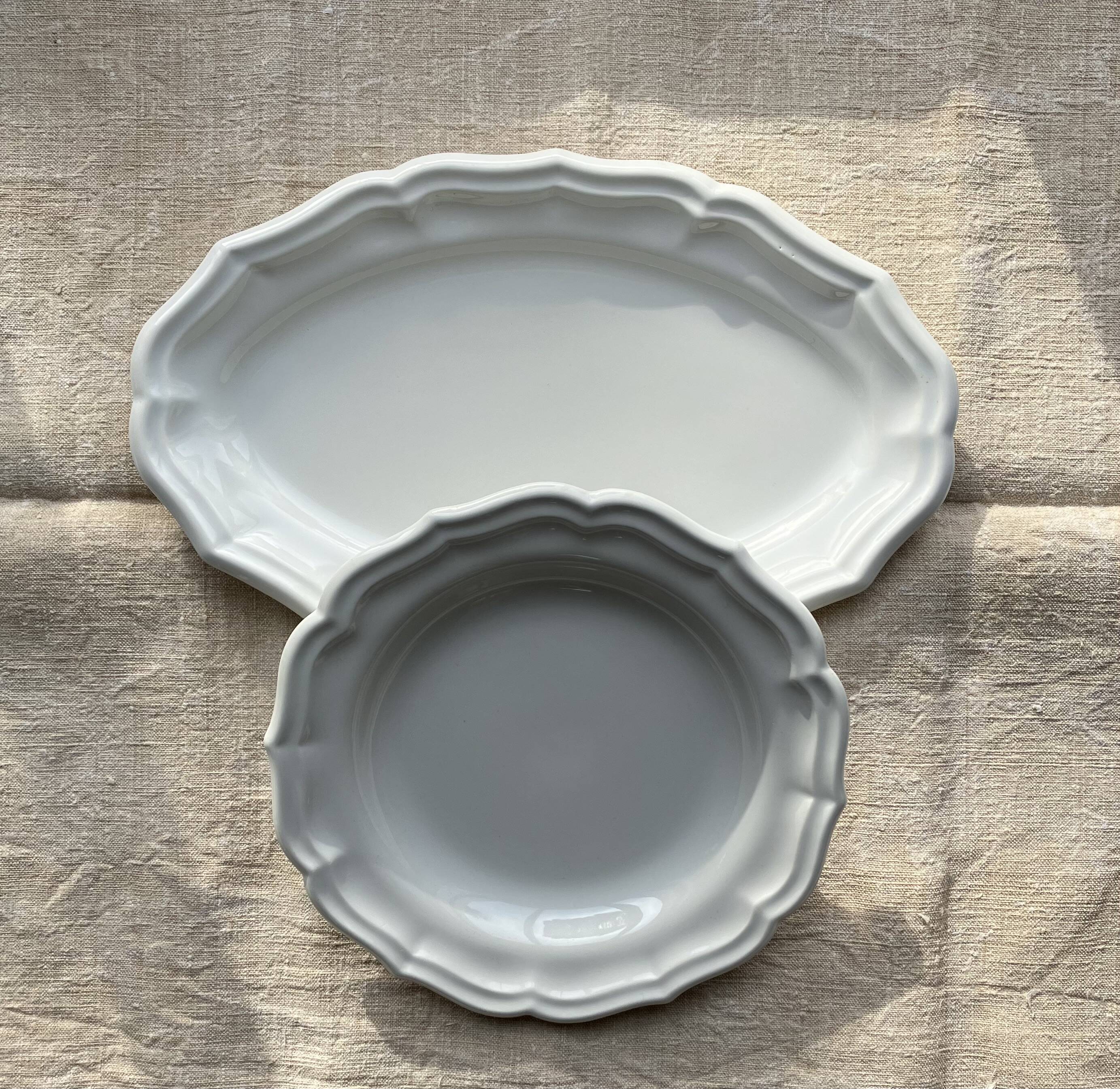 Duo de plats terre de fer Gien ivoire