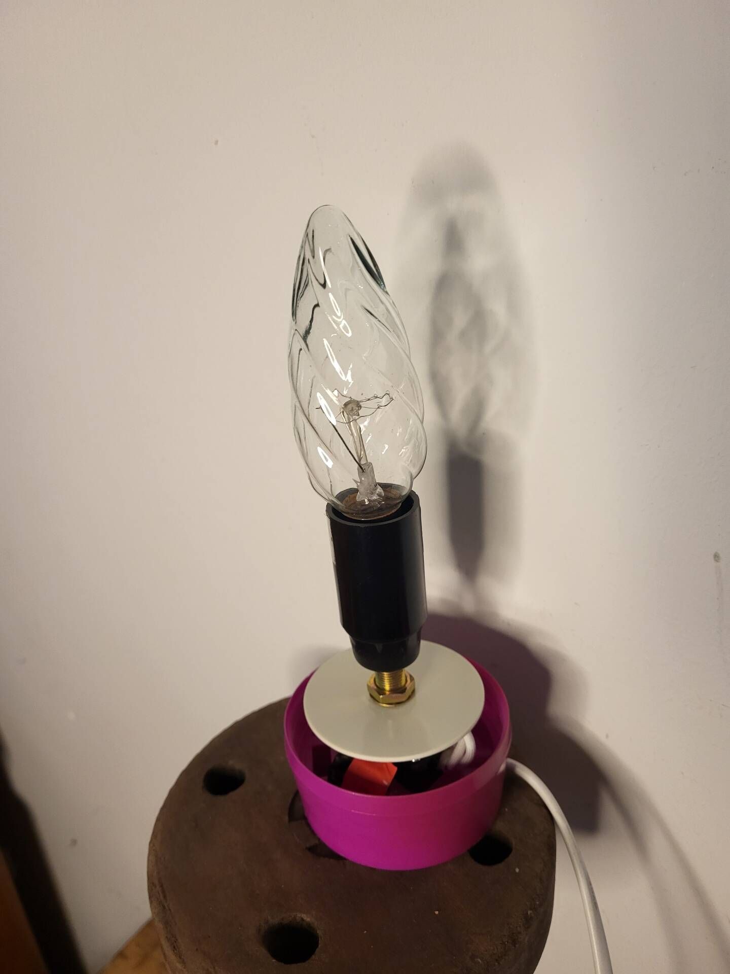 Bowling pin lamp