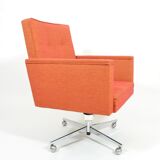 1970s swivel armchair on metal leg