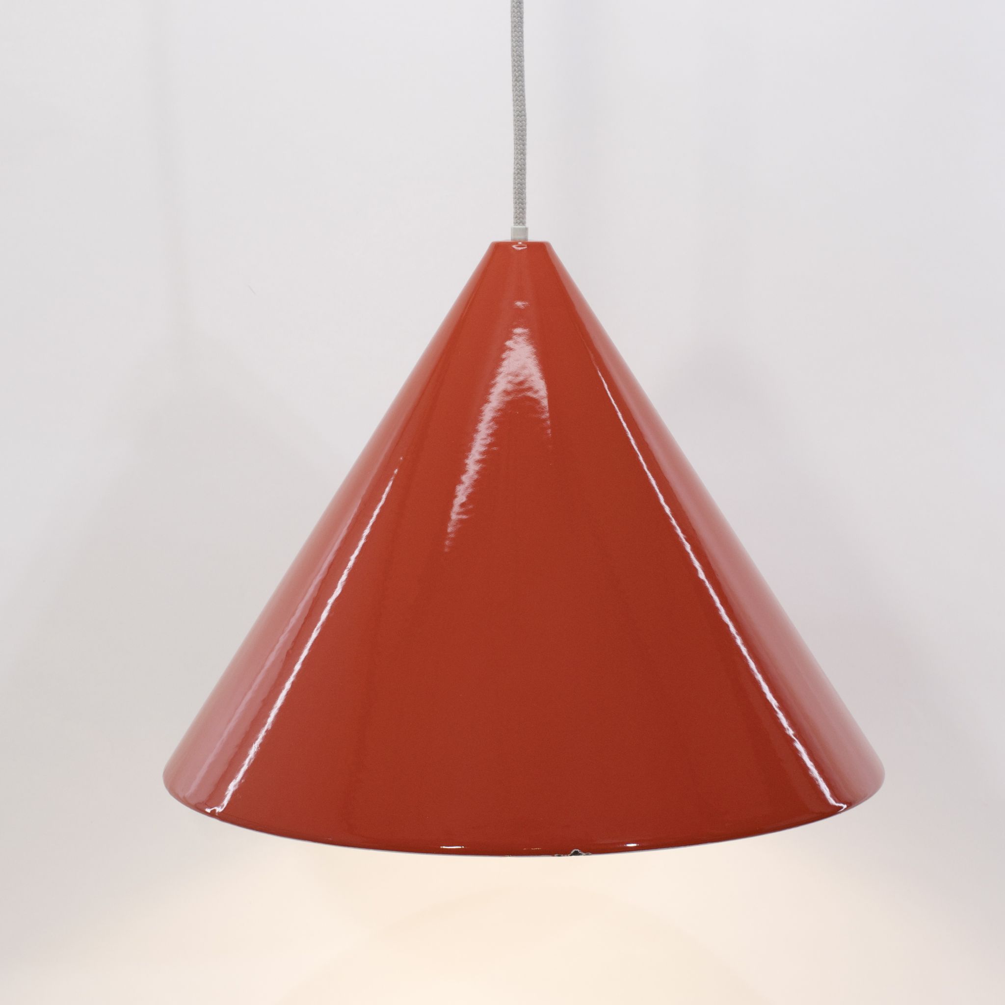 Arne Jacobsen's hanging lamp for Louis Poulsen