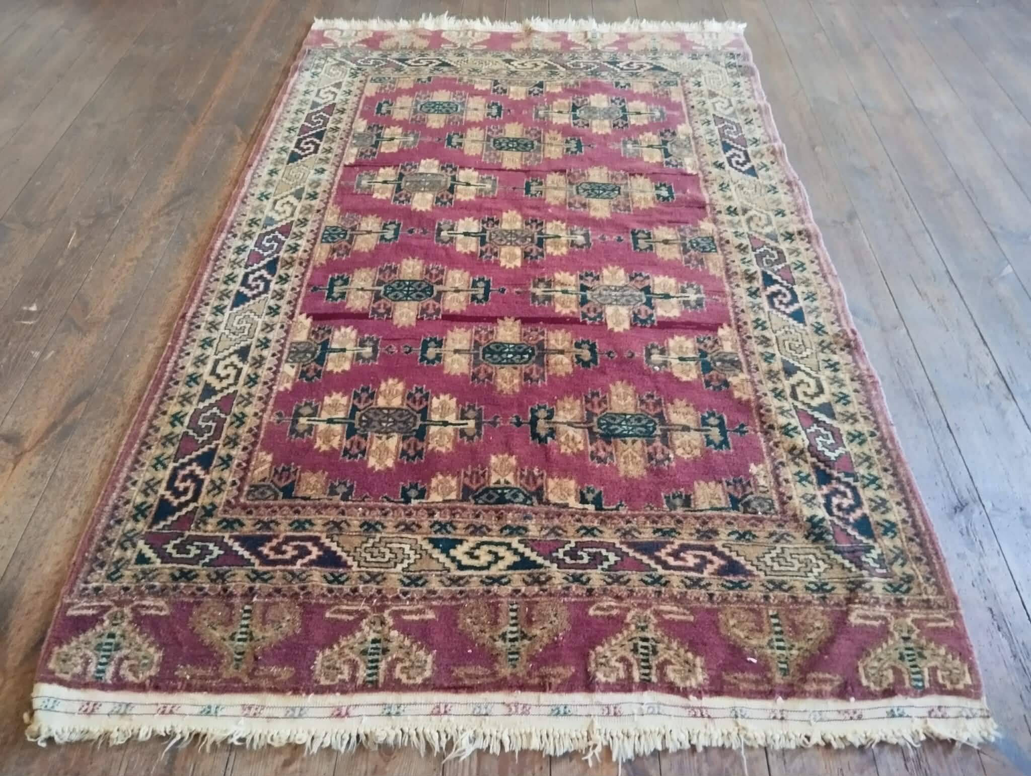 Handmade Turkmen Bukhara carpet 172x110cm