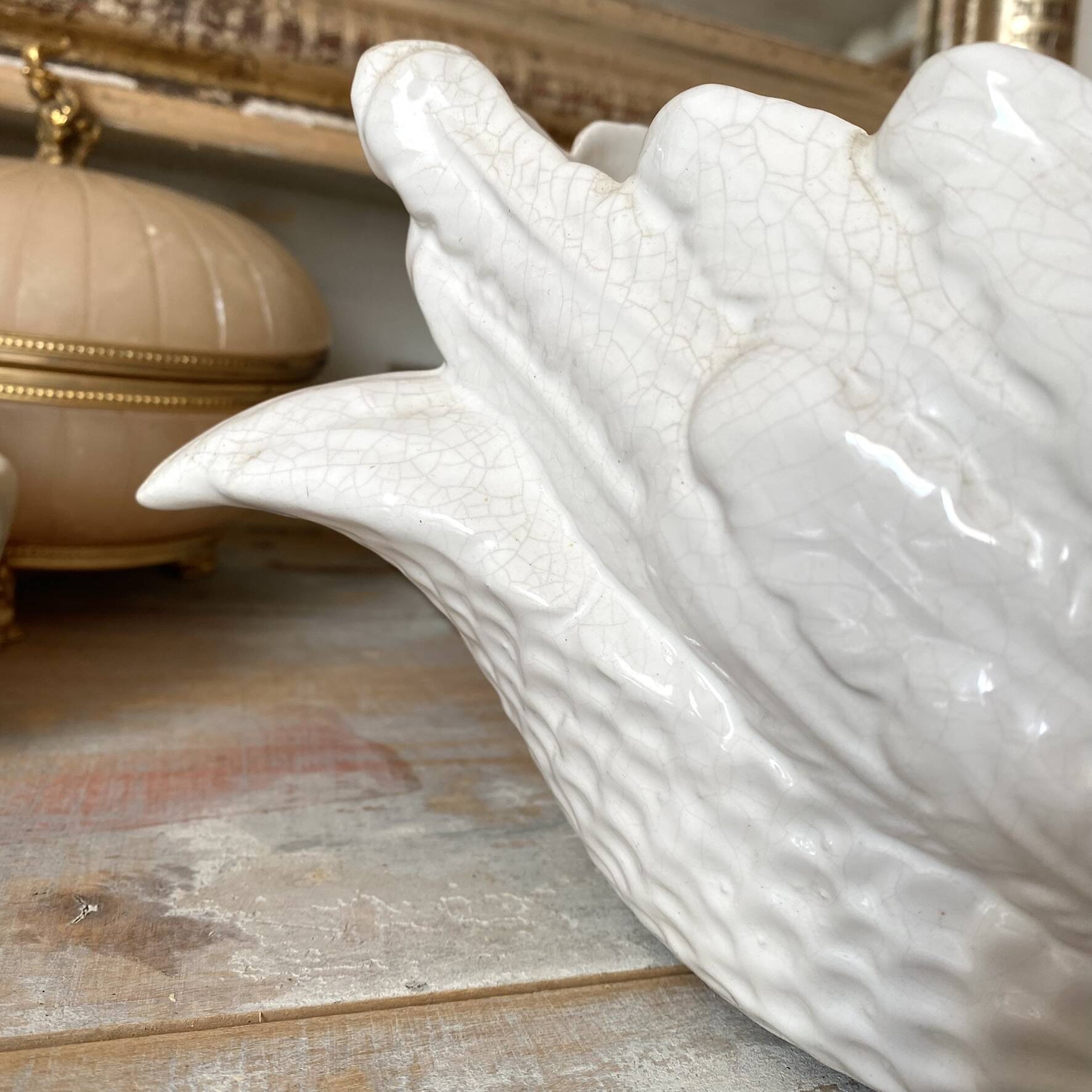 Zoomorphic planter, ceramic swan pocket holder.