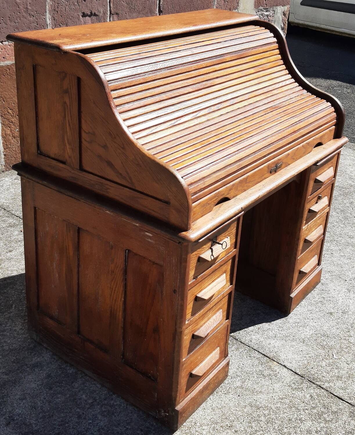 American "Roll Top" desk in oak.